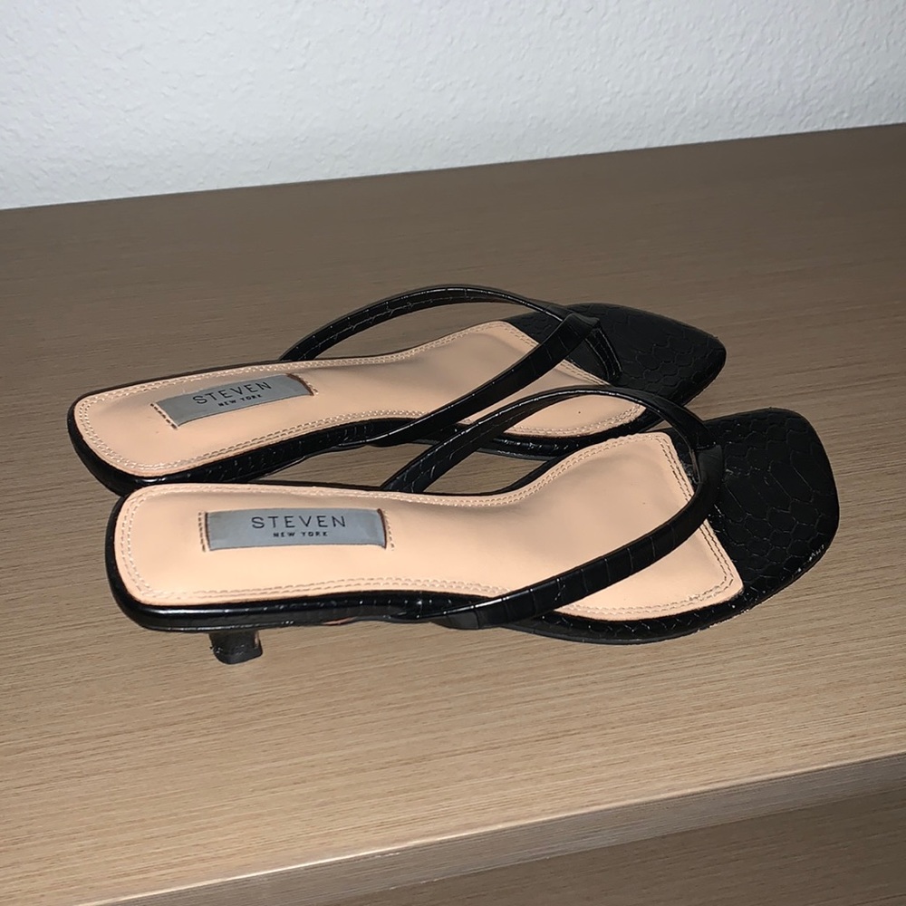 Steve Madden kitten heels